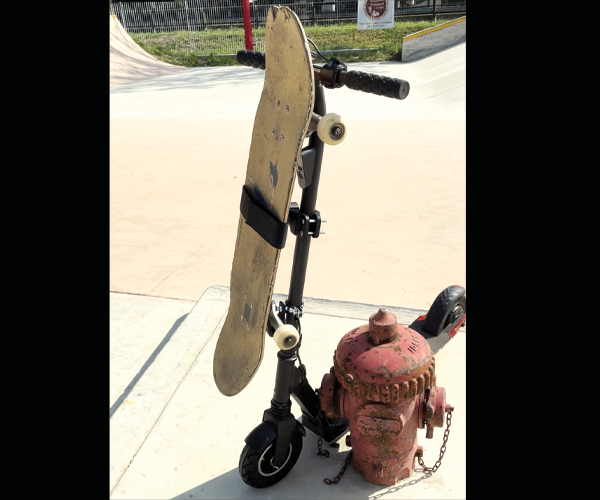 FREE SKATE ON SCOOTER